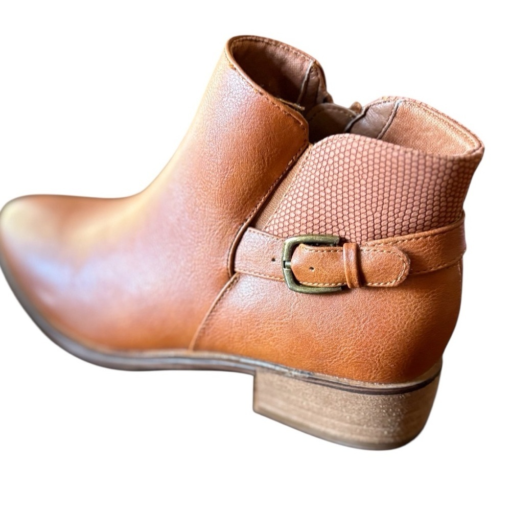 BareTraps Brown Casual Ankle Boots – Comfort Zip Booties Size 8